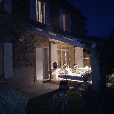 Mas Les Romarins: Tranquil Uzes Retreat with Spacious Garden Exterior photo